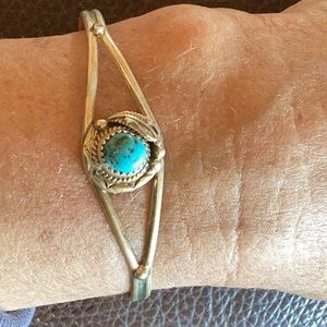 Bracelet Native American Sterling Silver Natural Turquoise Unworn